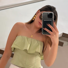 Cargar imagen en el visor de la galería, Top strapless verde pistache con olán para mujer