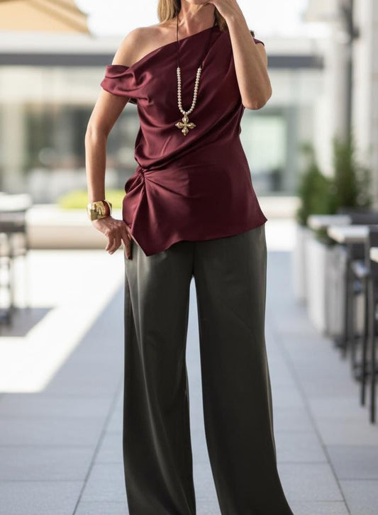 Blusa Satinada Vino Asimétrica de Un Hombro para mujer