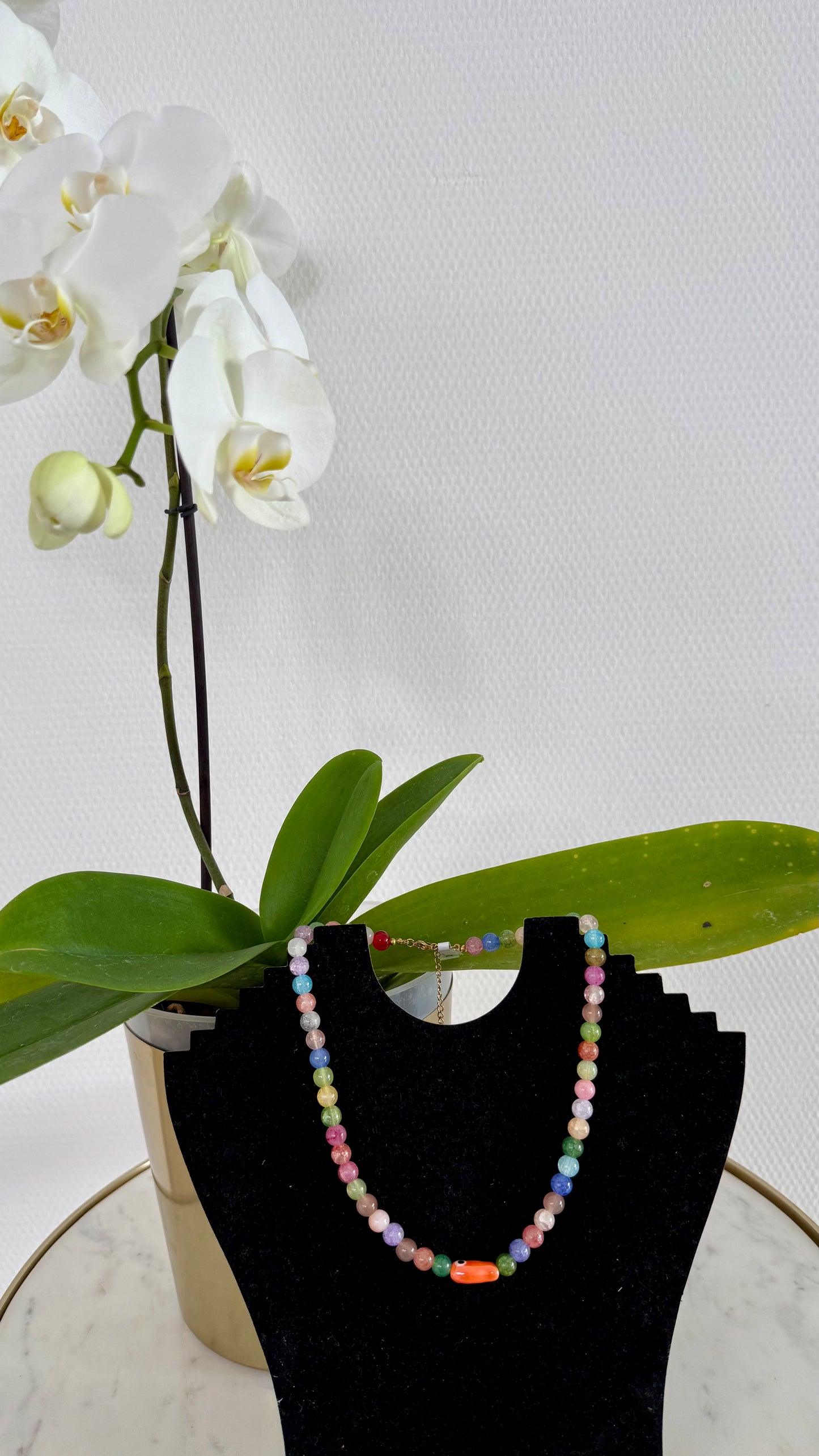 Collar Multicolor Corto con Dije