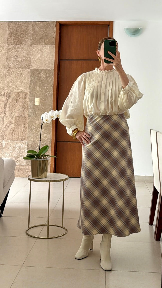 Falda Larga a Cuadros en Tonos Beige