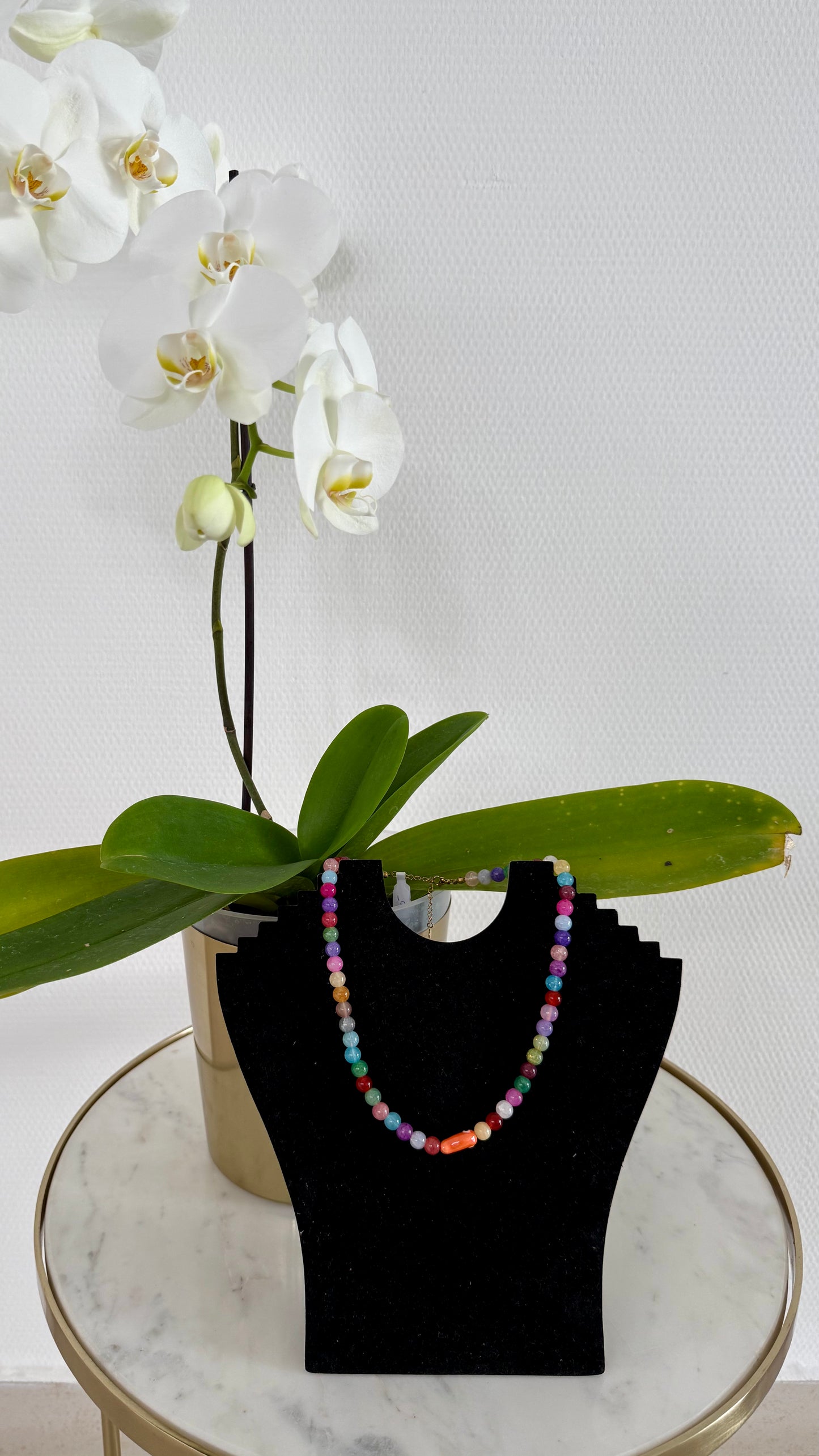 Collar Multicolor Corto con Dije