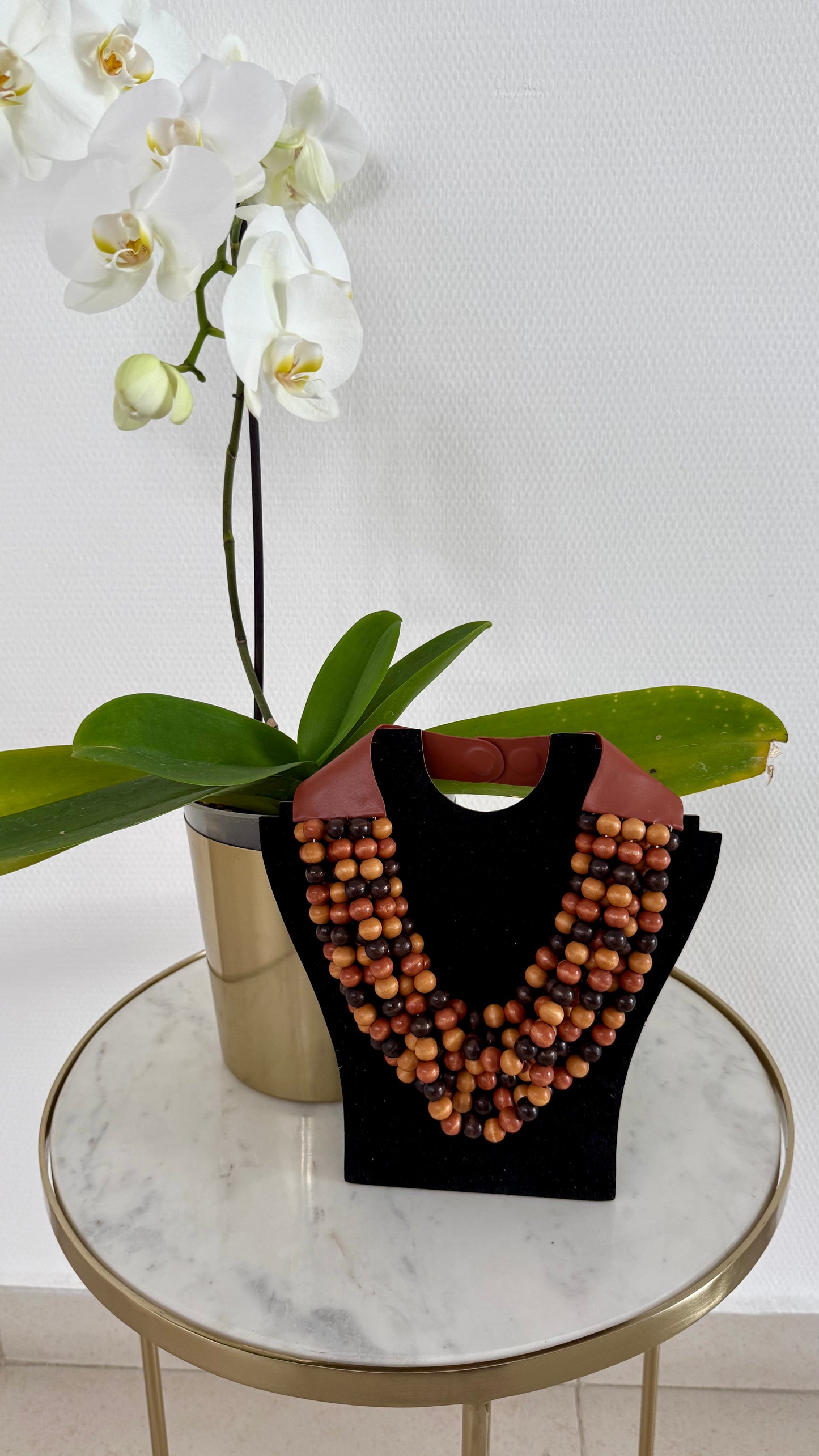 Collar Amaderado de esferas y varias capas