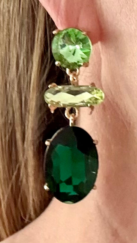 Aretes Verdes Colgantes con Cristales Multitonos