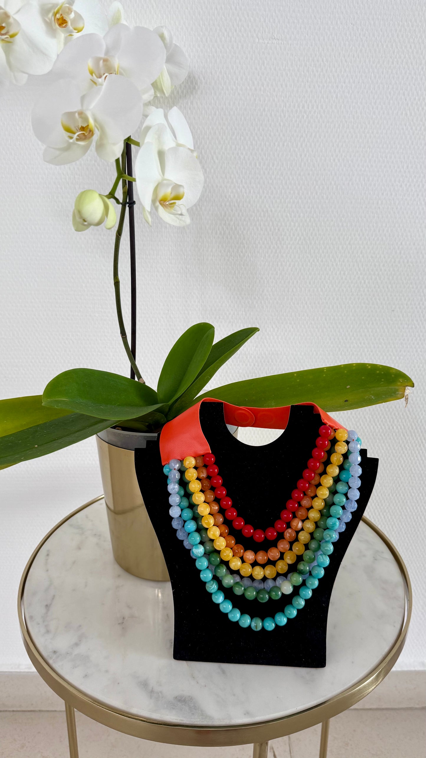 Collar Multicolor de Esferas y Varias Capas, vista de detalle