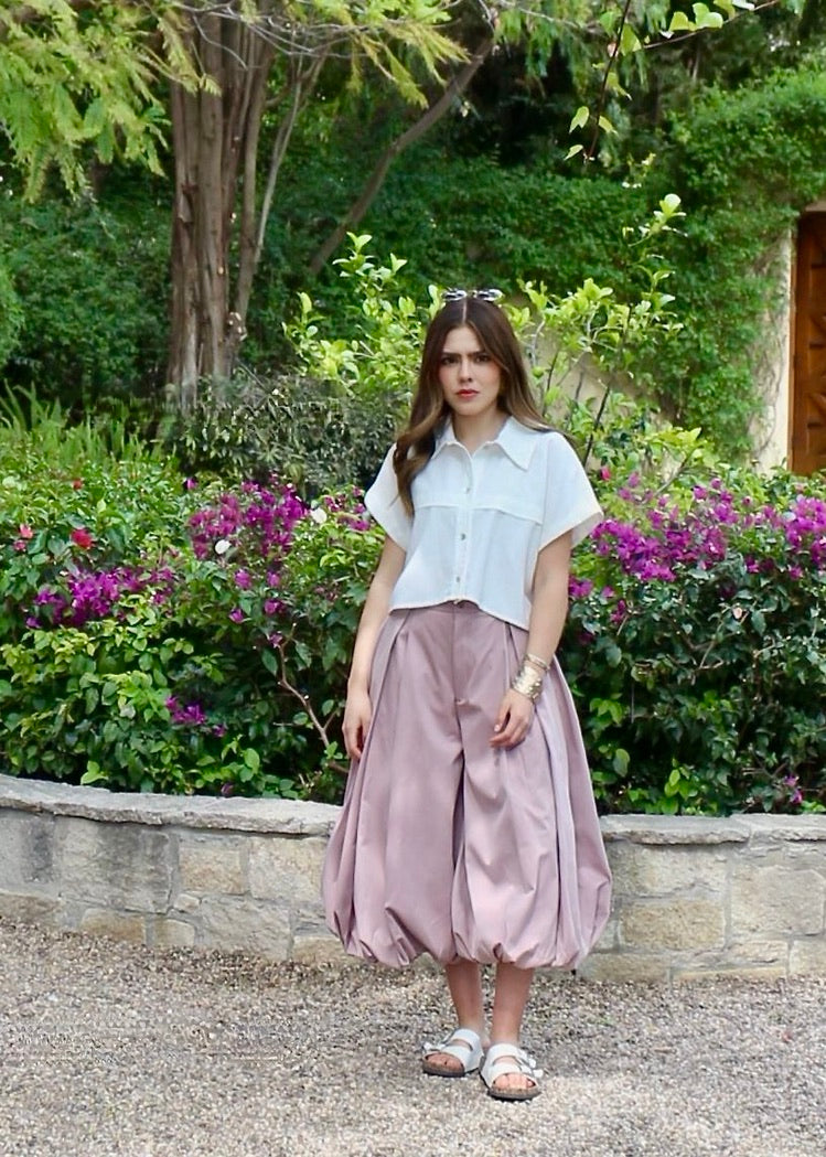 Camisa corta de lino blanco perla para mujer