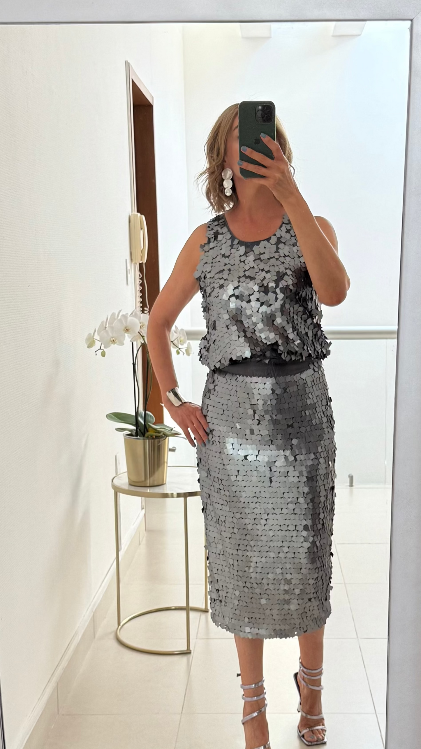 Set Top y Falda Midi de Lentejuelas Plateadas para mujer