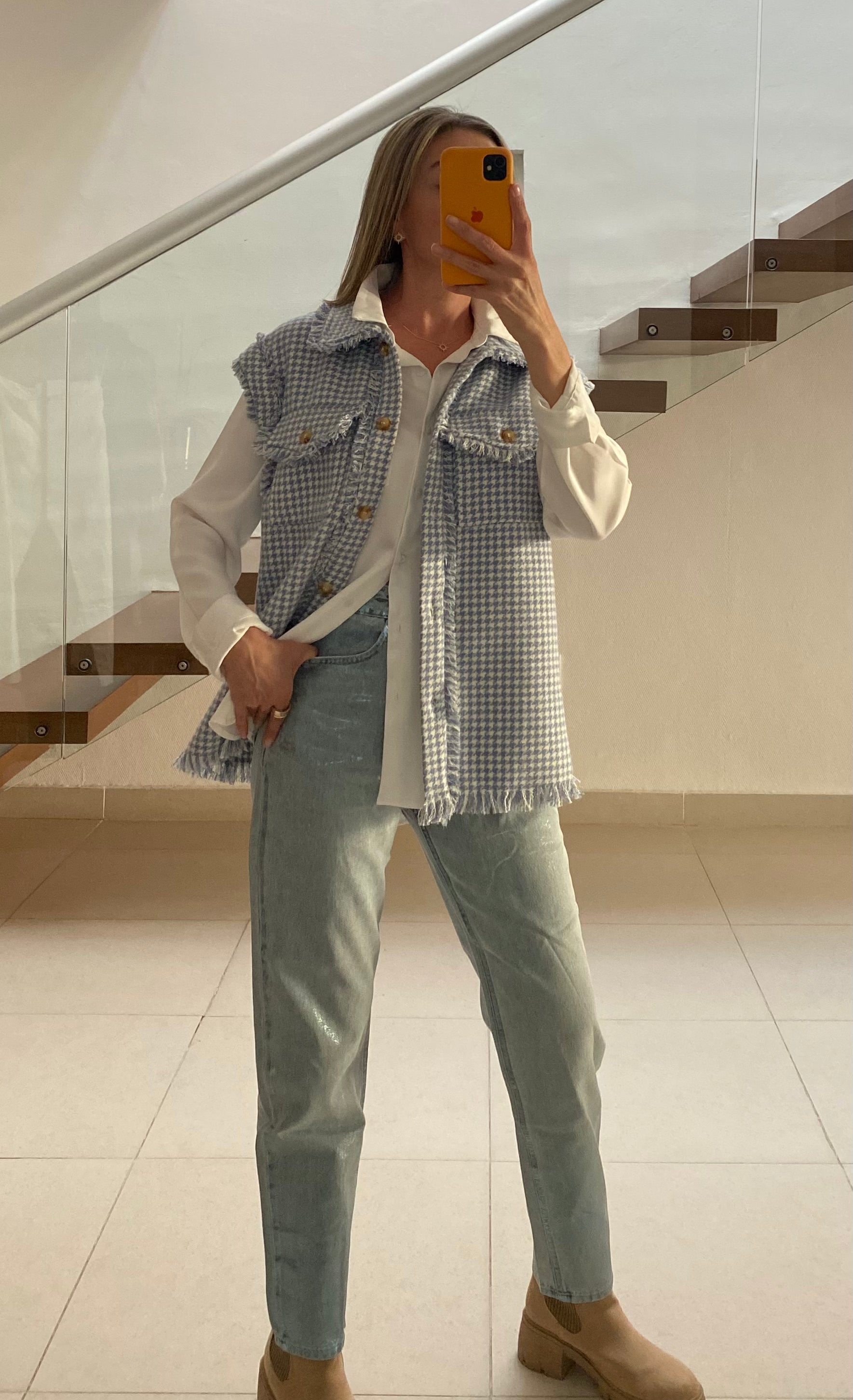 Jeans rectos azul claro con brillo para mujer