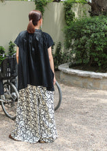 Cargar imagen en el visor de la galería, Blusa Manaos
