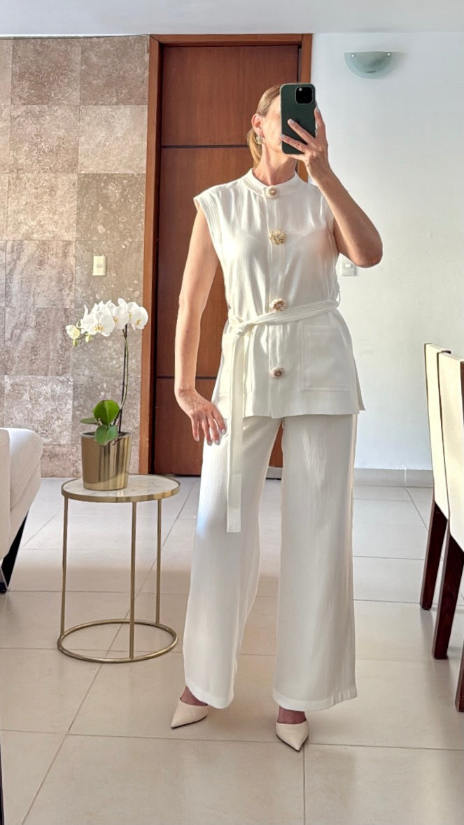 Set Blanco con Botones Florales