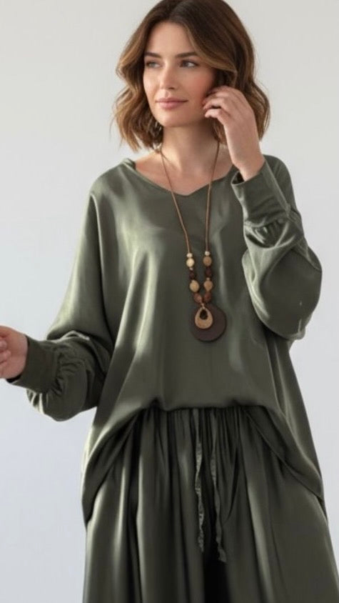 Collar Largo Café con Dijes Circulares