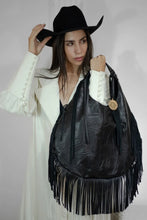 Cargar imagen en el visor de la galería, Bolsa Hobo Barbas
